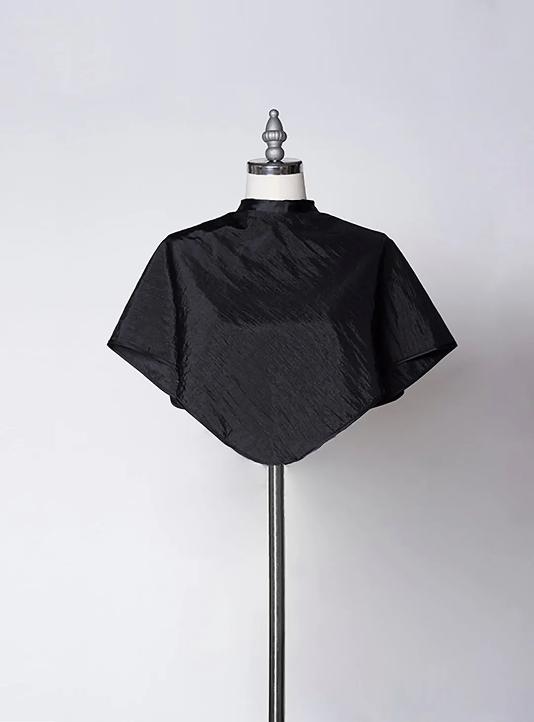 Client Comb Out and Makeup Cape - Black