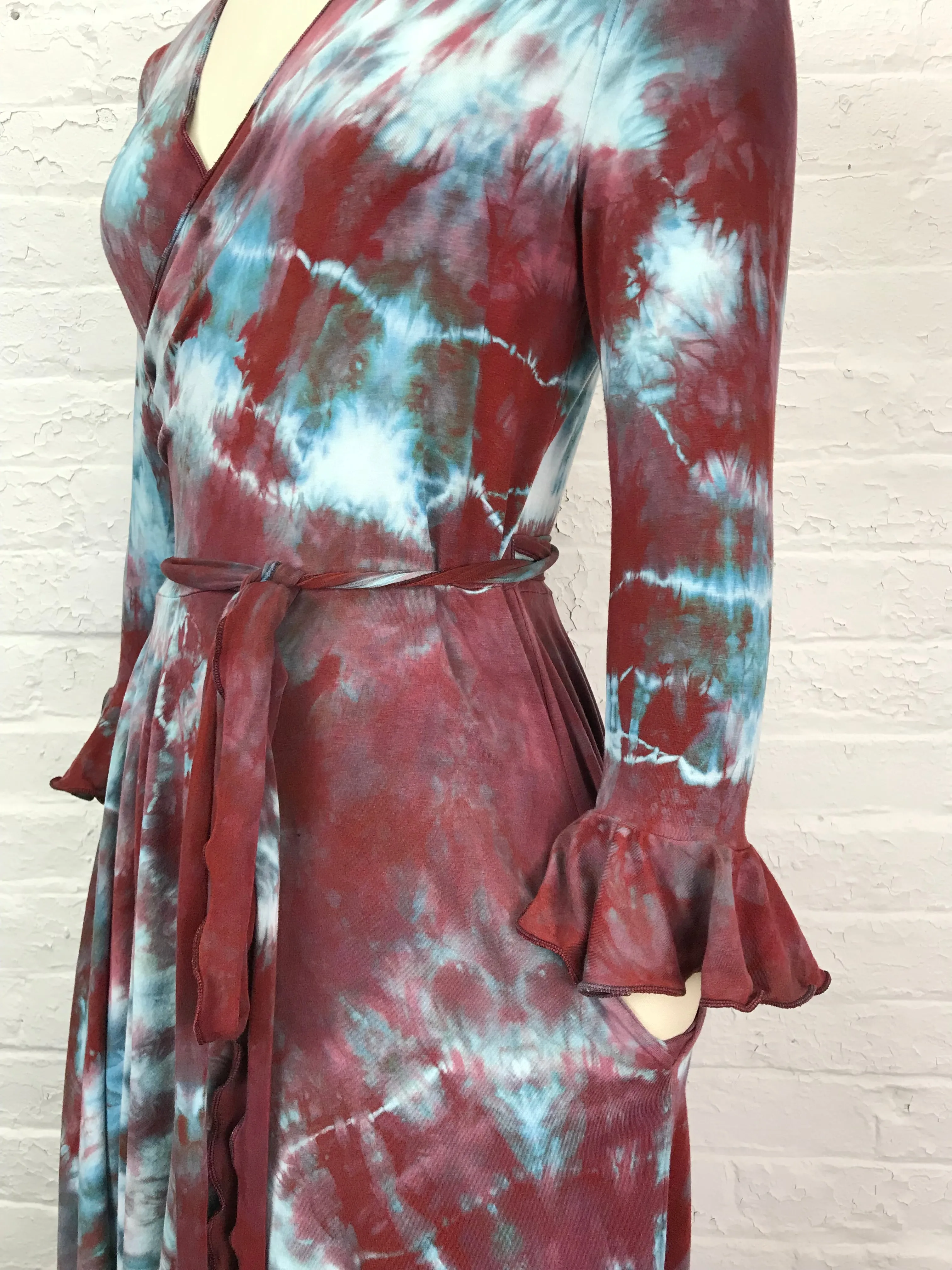 Flamenco Wrap Dress with Pockets in Pinot Noir Tangle