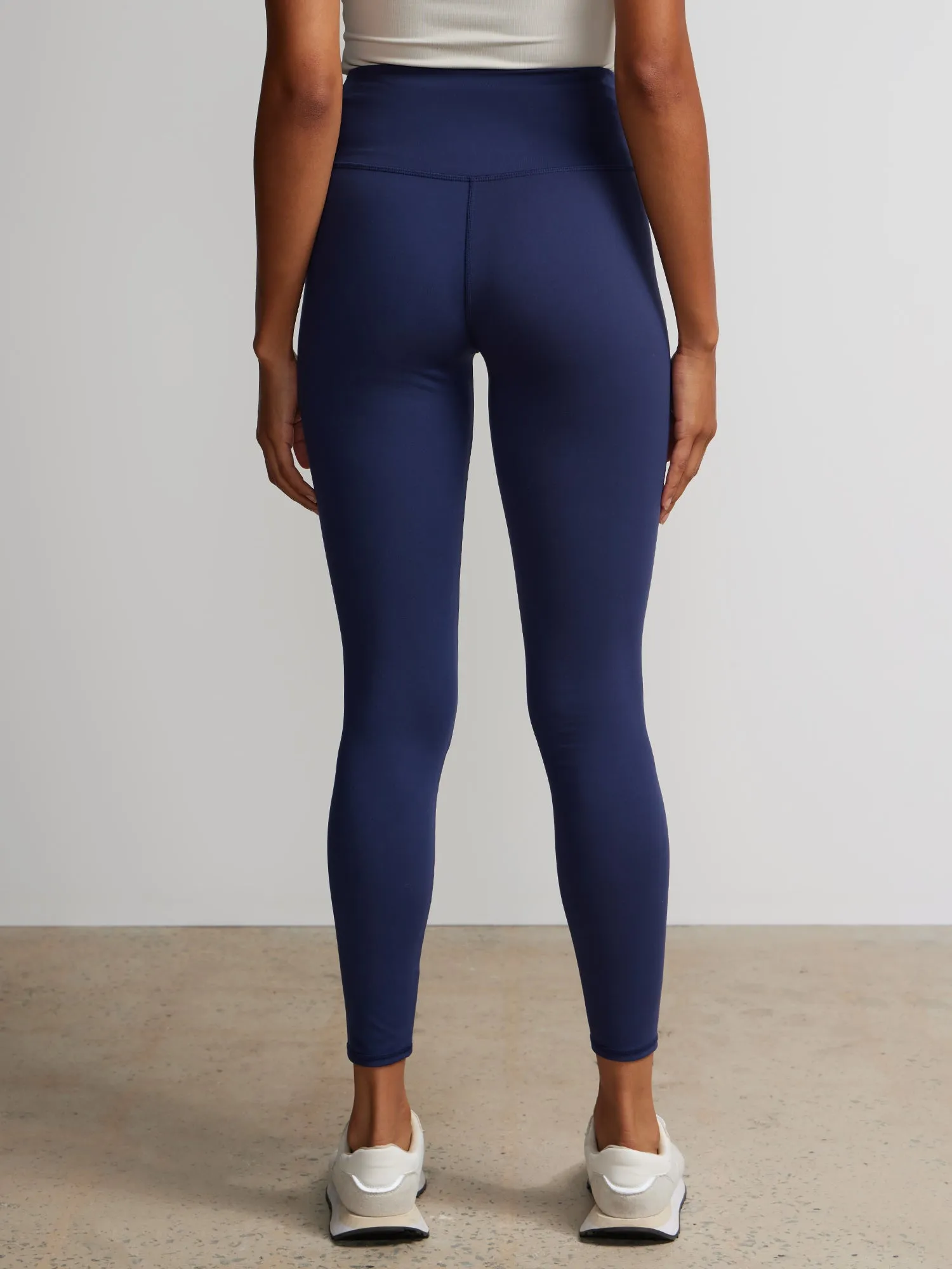 High V-Waist Legging