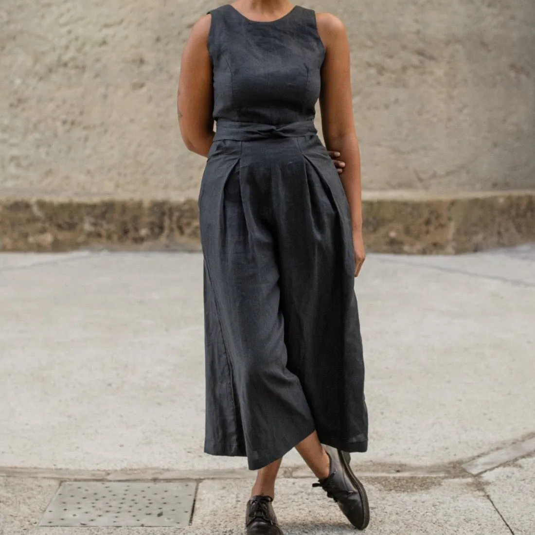 LINEN JUMPSUIT | NOIR