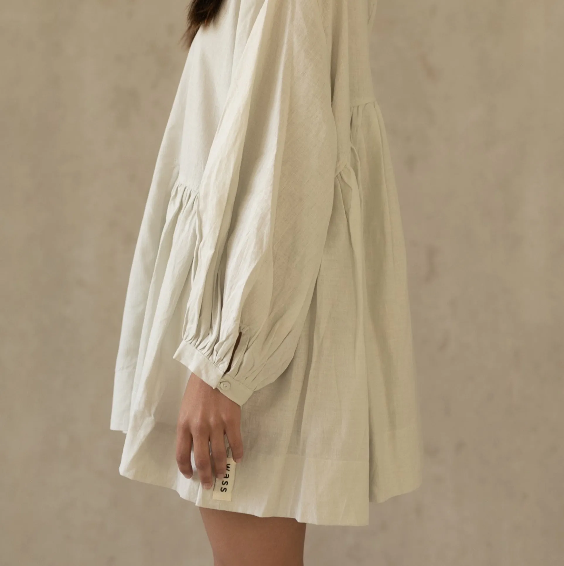 LINEN SOMERLUS DRESS OATMEAL