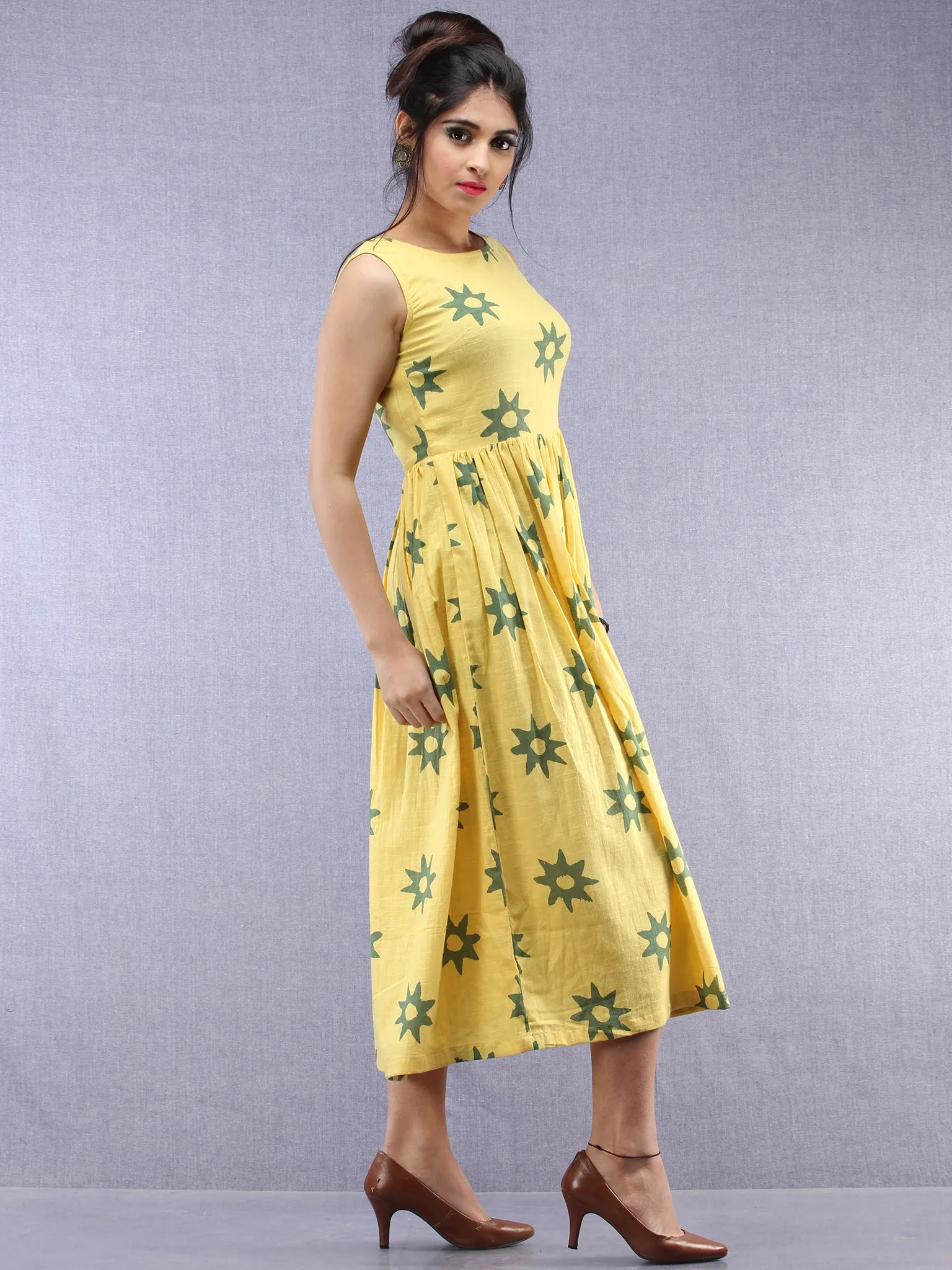 Parinaz - Block Printed Cotton Middi Dress With Tunic & Cape - D390F1993