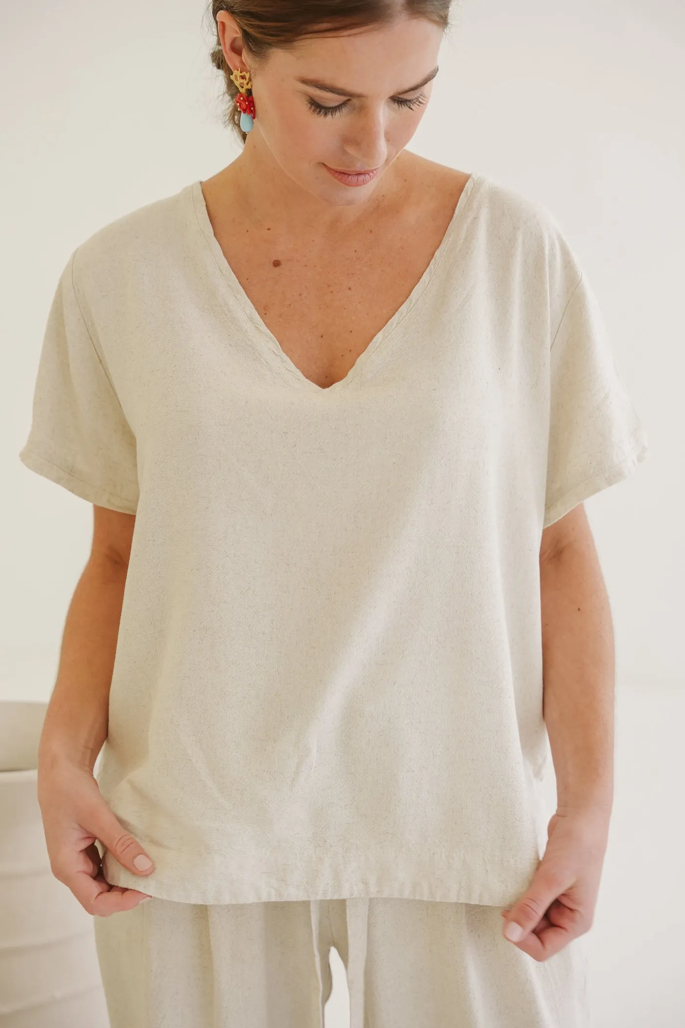 Riva Linen V-Neck Top