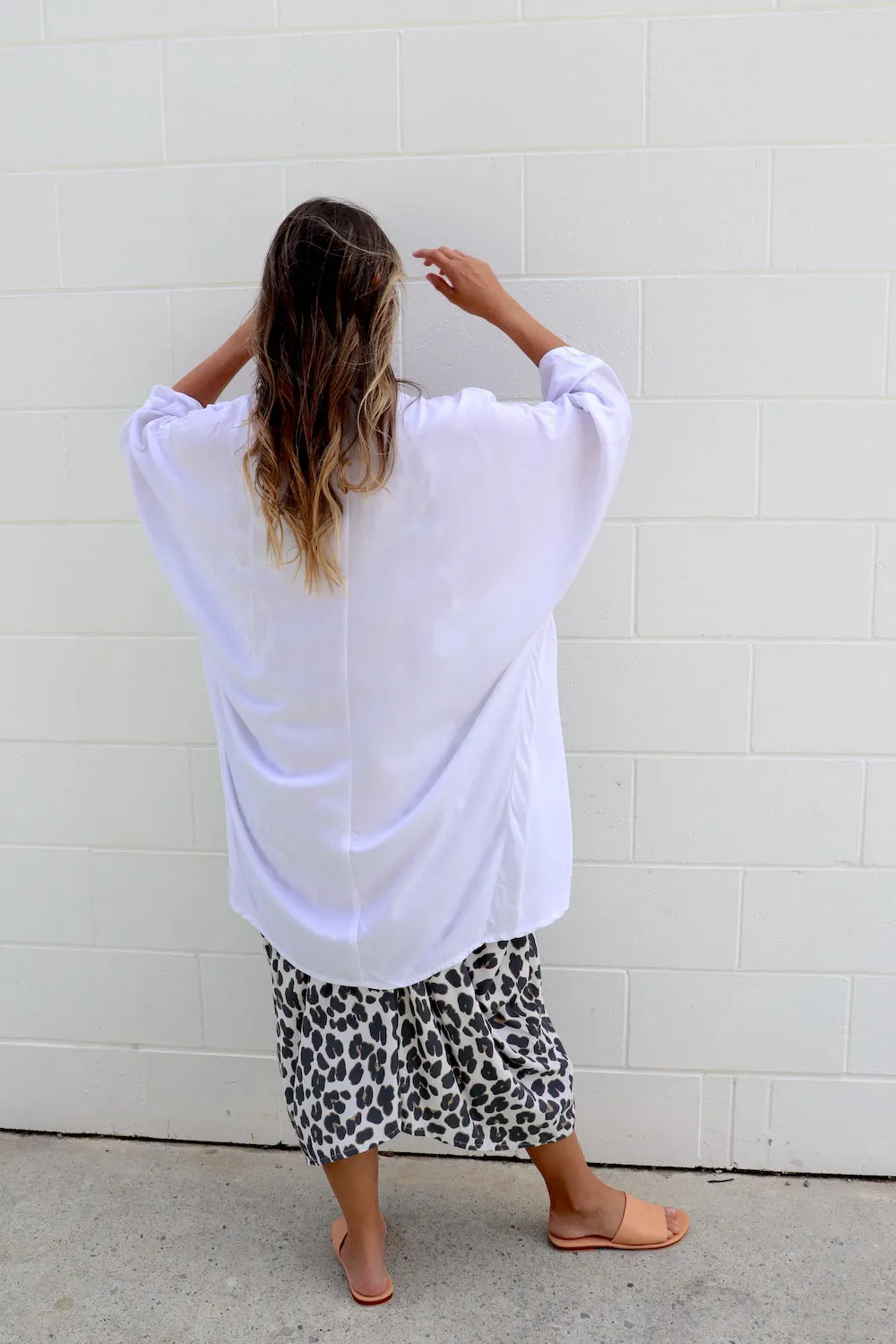 Short Cape In White