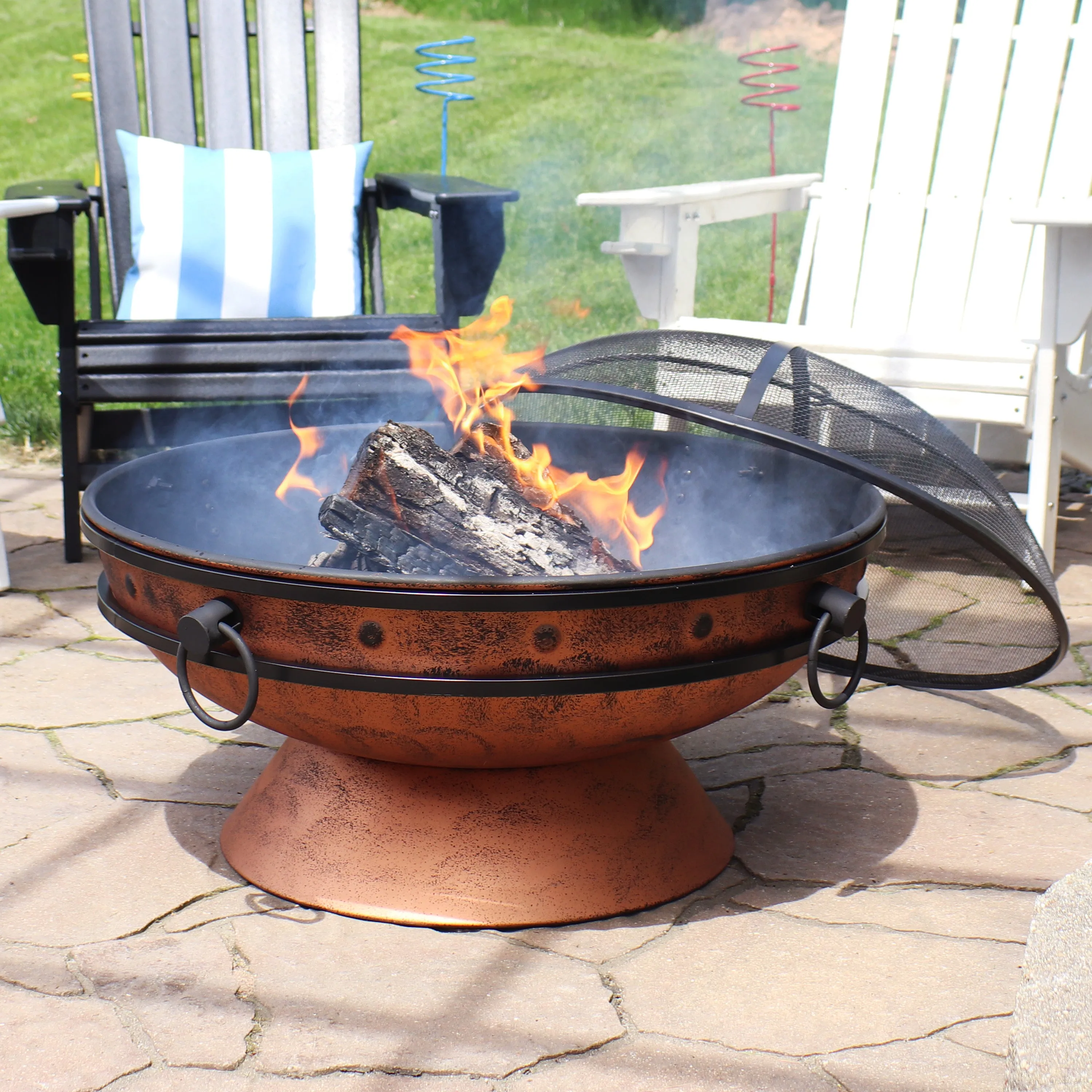 Sunnydaze 30" Royal Cauldron Fire Pit with Spark Screen and Poker