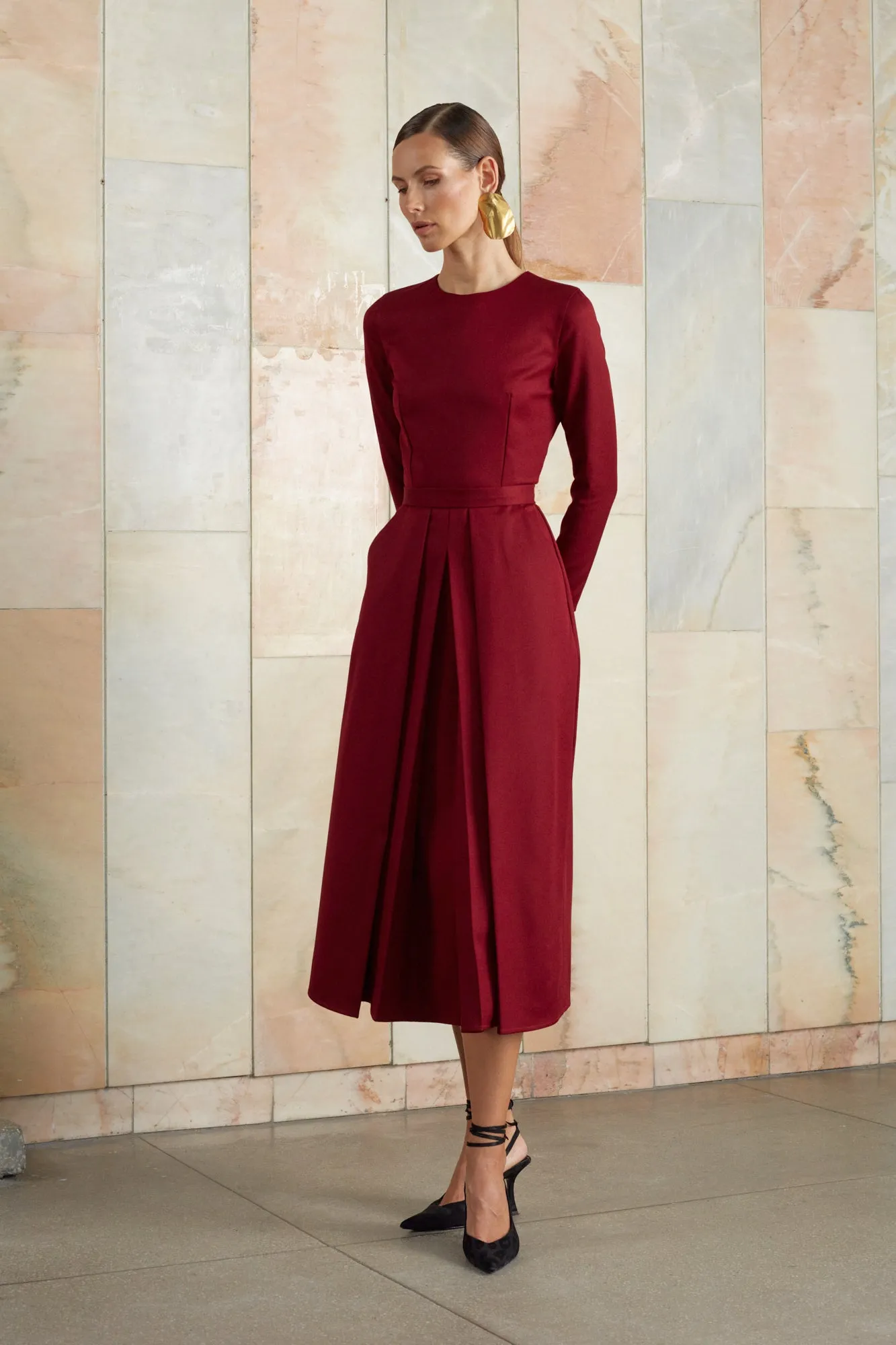 TILDA red pleated midi dress