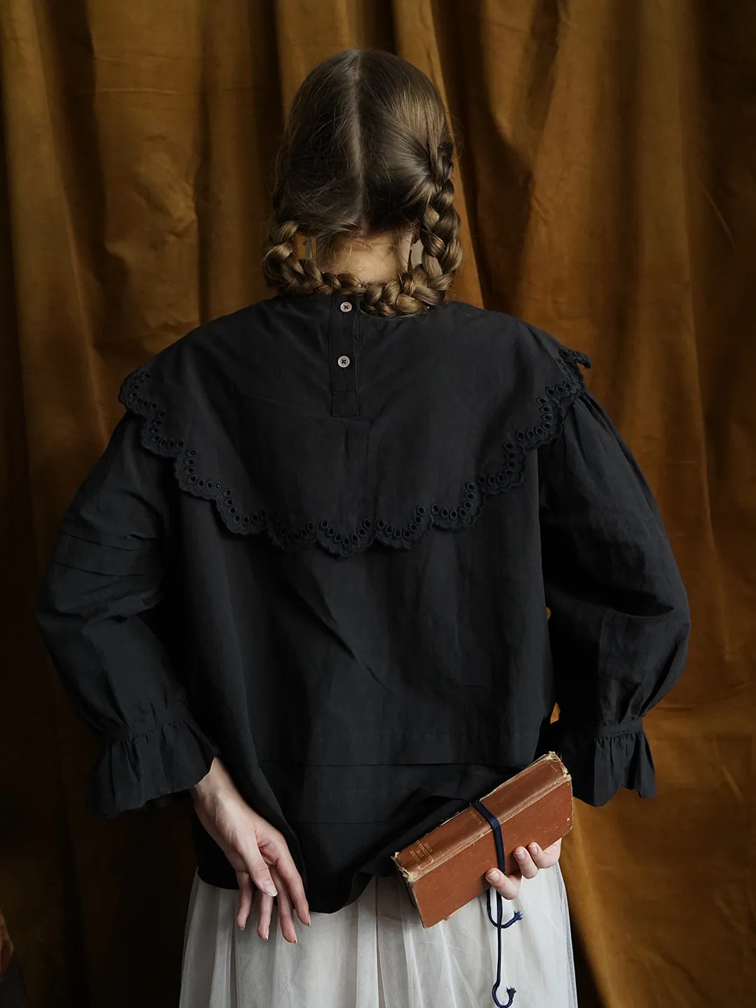 Unlogical Poem Victorian style Hollow Embroidery Black Shirt