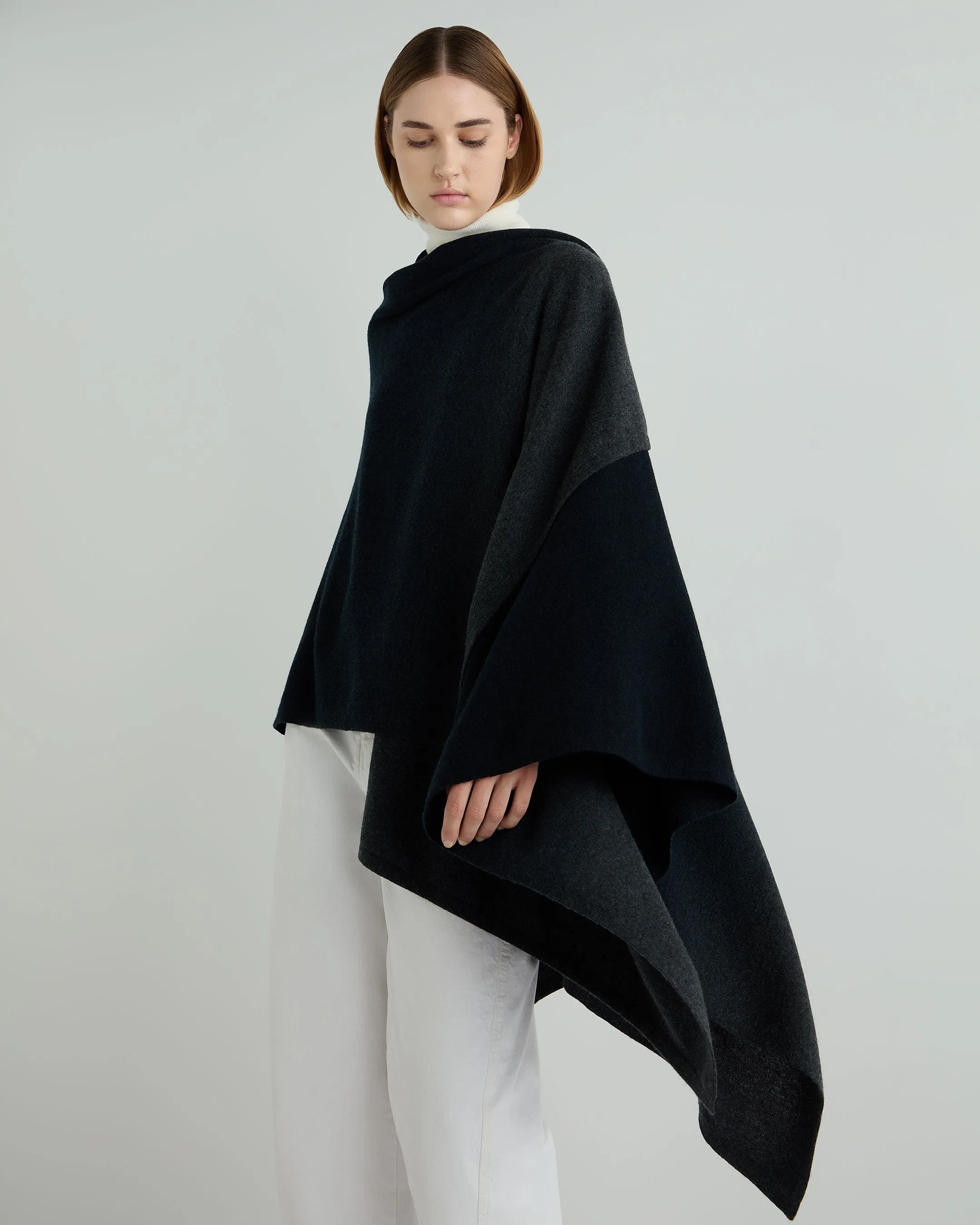 Women's Lily Ombre Cashmere Cape Navy Blue